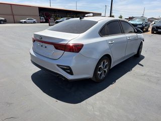 2021 Kia Forte LXS - Exterior Rear Right Corner Image